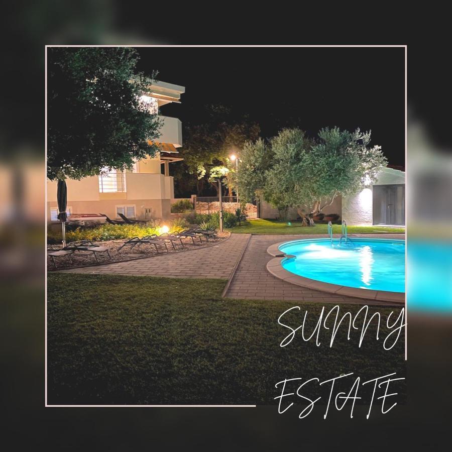 זאטון Apartments Sunny Estate מראה חיצוני תמונה