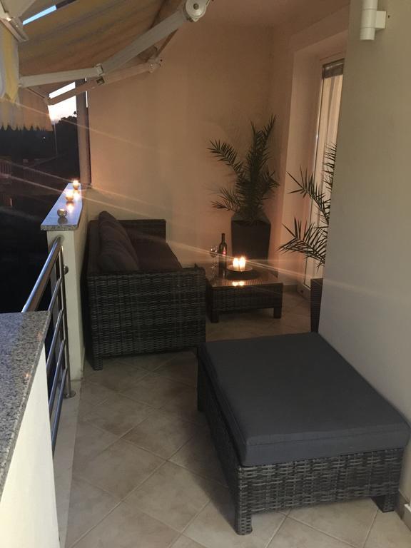 זאטון Apartments Sunny Estate מראה חיצוני תמונה