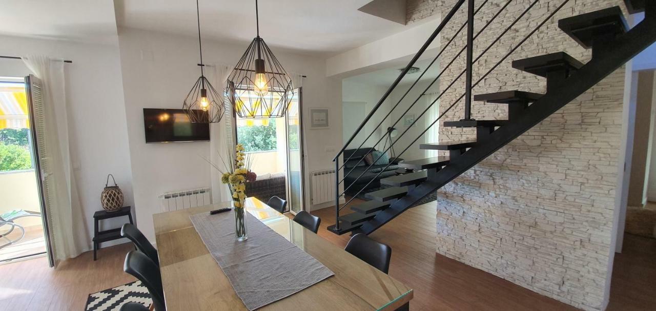 זאטון Apartments Sunny Estate מראה חיצוני תמונה
